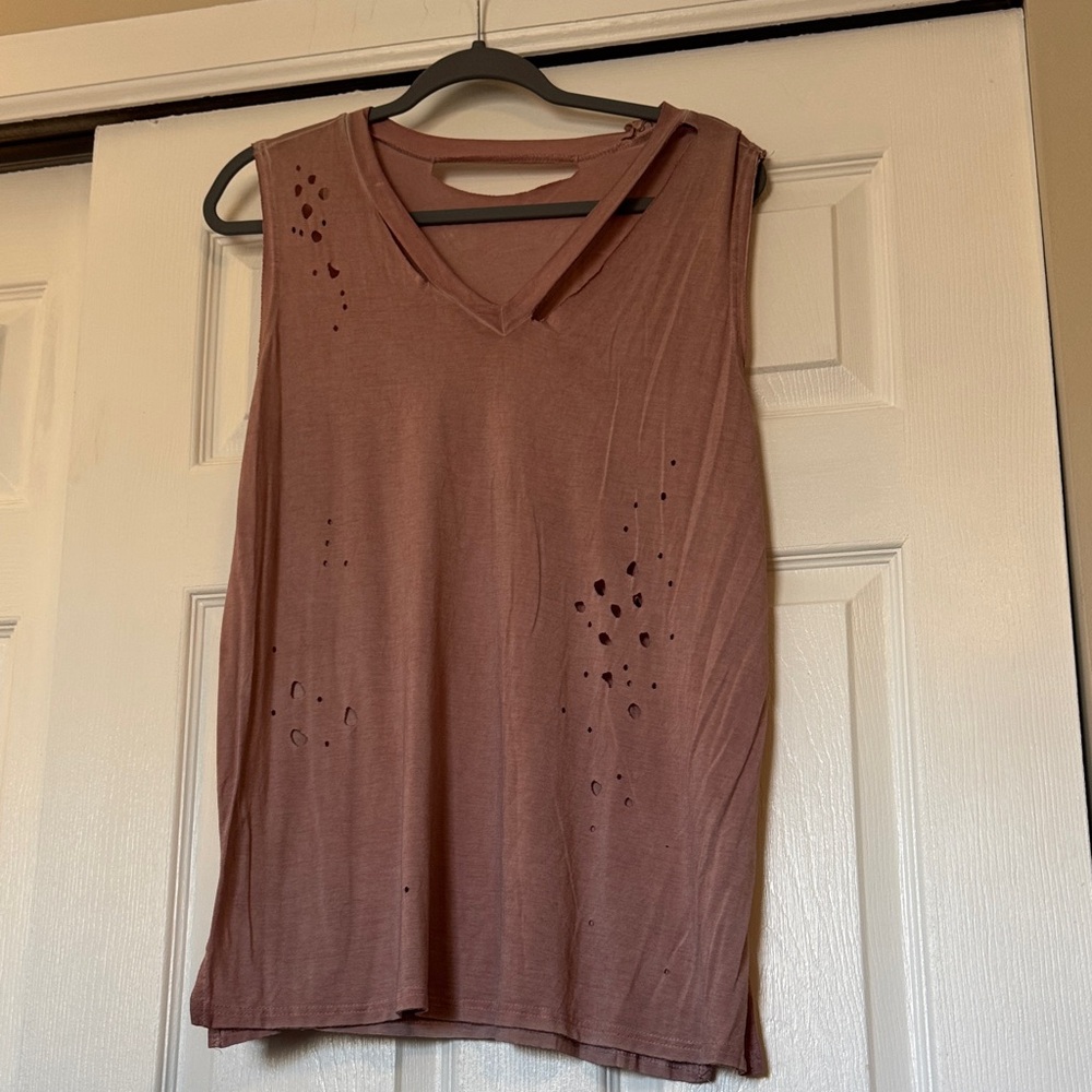 POL Distressed V-Neck Tank Top